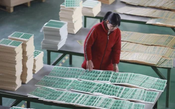 China Manufacturing Contracts for 4th Straight Month in January