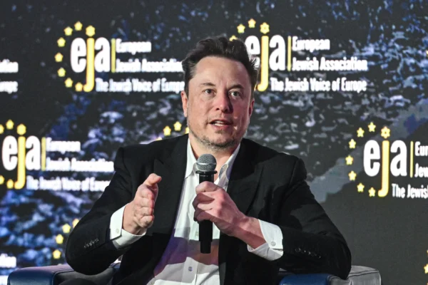 NTD Business (Jan. 31): Judge Voids Elon Musk’s $56 Billion Tesla Pay Package; US Disables Chinese Hacking Group: Report