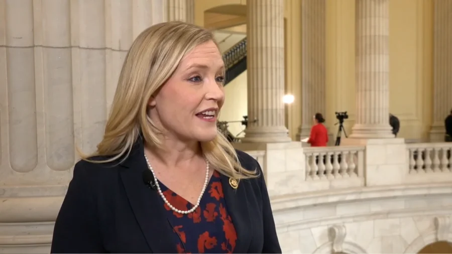 Indiana Congresswoman Thanks FBI for Recent Arrests of Suspected Terrorists, Says 'Critical' to Elect Trump to Secure Border