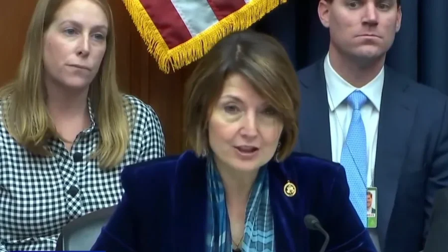 Lawmakers Target Price Clarity in Health Care