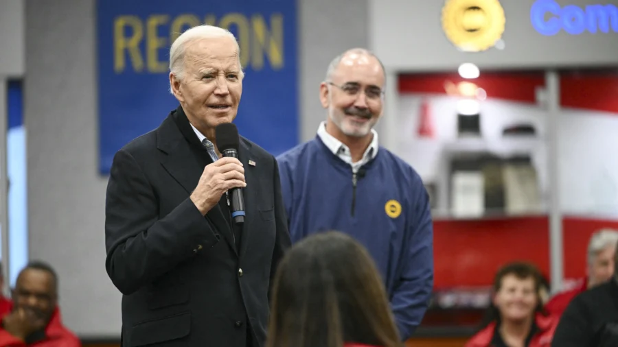 Biden Visits Michigan to Meet With UAW Members as Race for Labor Support Intensifies