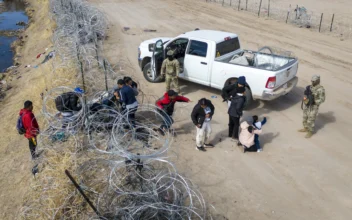 Legal Expert Breaks Down Texas-White House Border Fight