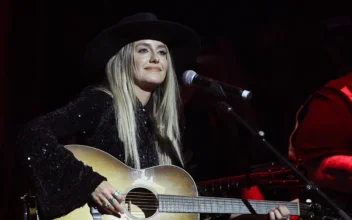 Country Music Star Lainey Wilson: ‘Gut Punch’ to See AI Self Online