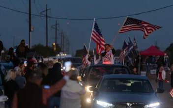 Trucker Convoy Holds Rally Near Eagle Pass, Texas