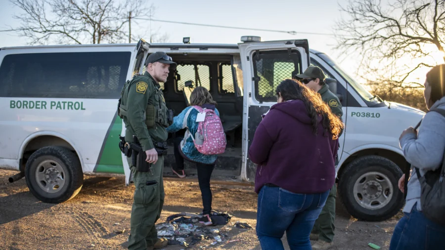 Government Report Says Illegal Immigration Will Force Down Wages in the US