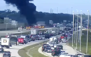 2 People Dead After Private Jet Attempts Emergency Landing on Southwest Florida Interstate