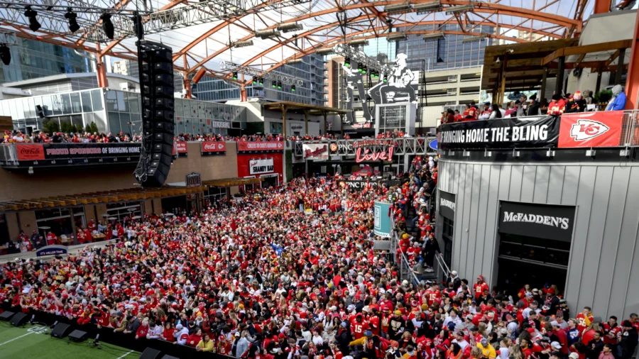 Fans Gather to Watch Super Bowl