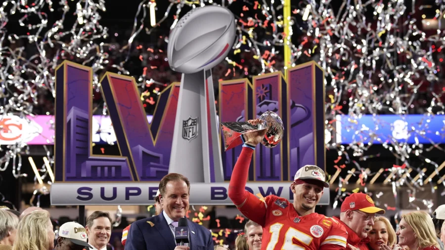 Patrick Mahomes Rallies Chiefs to 2nd Straight Super Bowl Title, 25–22 Over 49ers in Overtime