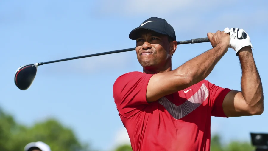 Tiger Woods Starts New Year With New Look Now That His Nike Deal Has Ended