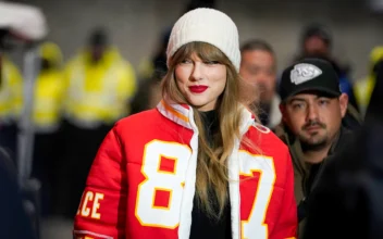 Taylor Swift Donates $100,000 to Family of Fatal Victim of Chiefs Victory Parade Shooting