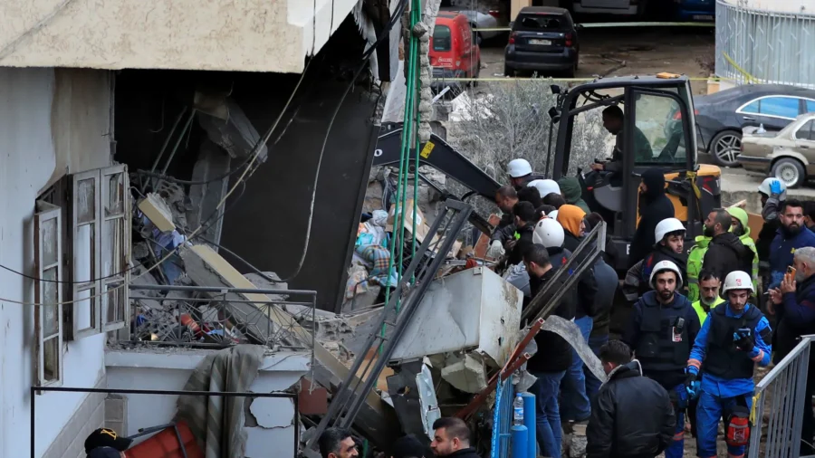 Israeli Airstrikes Killed 10 Lebanese Civilians in a Single Day; Hezbollah Vows to Retaliate