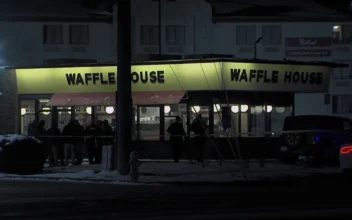 Waffle House Shooting in Indianapolis Leaves One Dead, 5 Injured, Police Say
