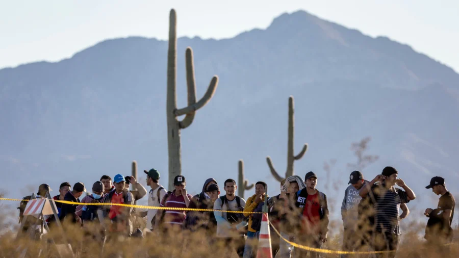 Effects of Border Crisis, Illegal Immigration Will Be Felt 'for a Decade or More': Analyst