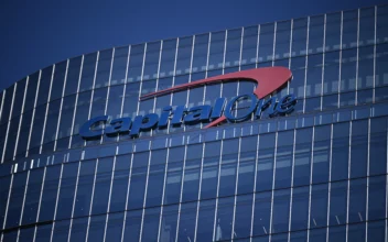 NTD Business (Feb. 20): Capital One to Buy Discover Financial; China’s Foreign Direct Investment Hits 30-Year Low