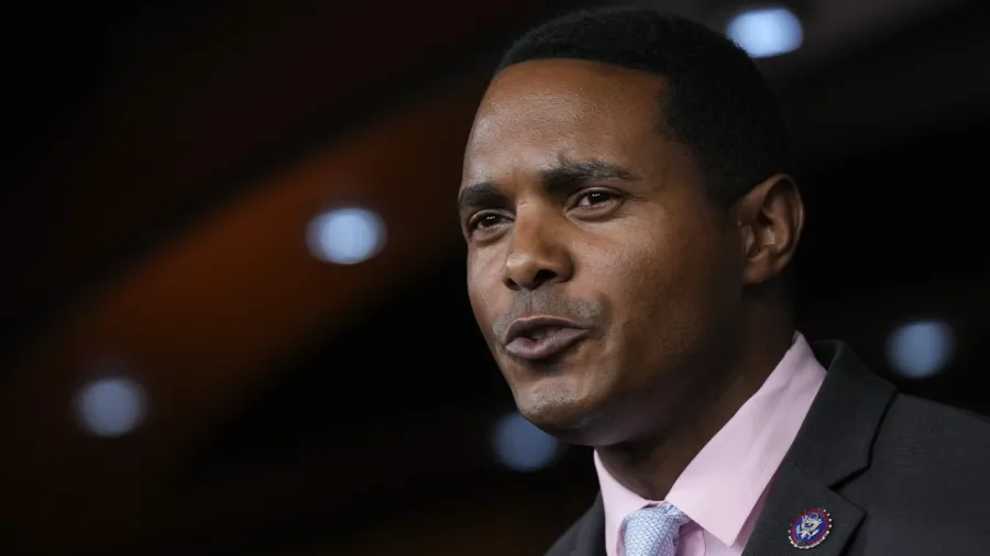 Progressive Caucus Loses 2nd Member Amid Israel Disagreements