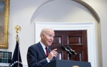 Biden Trying to Buy Votes With Student Loan Forgiveness: Former Federal Official