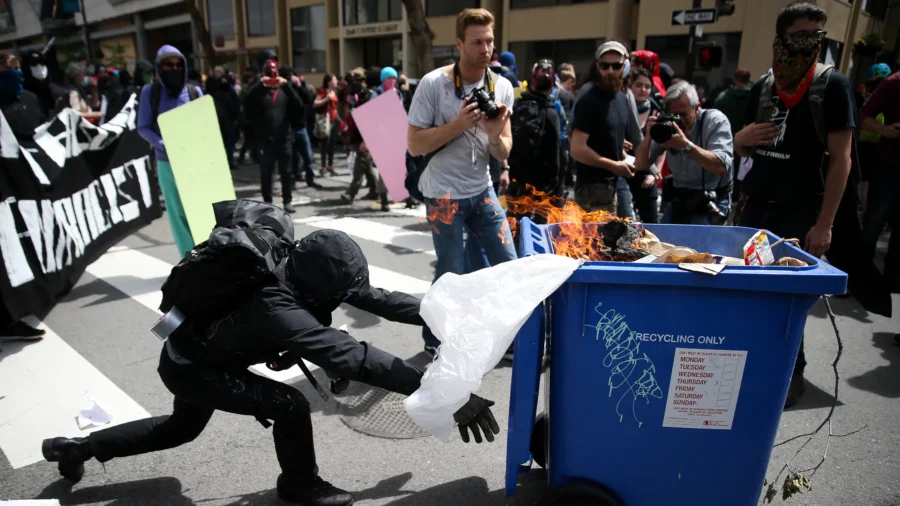 Prosecution of Far-Right But Not Antifa for Same Riots ‘Constitutionally Impermissible’: Judge