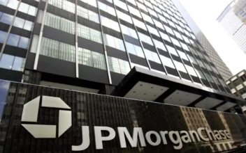 Significant Shift Away From ESG Goals as BlackRock, JPMorgan Chase Withdraw From Climate Group