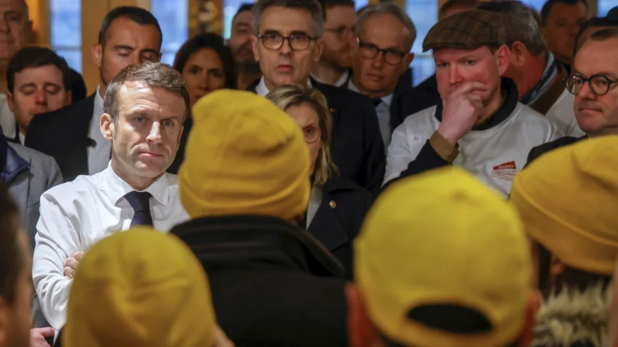 Macron Booed by French Farmers Who Blame Him for Not Doing Enough to Support Agriculture