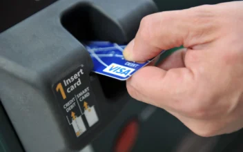 Big Banks Charge More Interest on Credit Cards Simply ‘Because They Can’: Economic Analyst