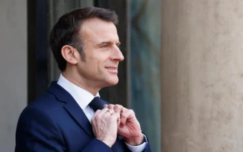 French President Says Deployment of European Troops in Ukraine Is an Option