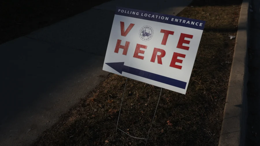 Swing State Factors: Governors’ Parties, Independent Voters, Autoworkers, Protest Votes