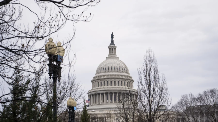 Congressional Leaders Strike Deal to Avert Shutdown