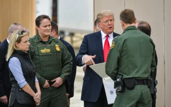 LIVE 2 PM ET: Trump Visits Southern Border at Eagle Pass, Texas