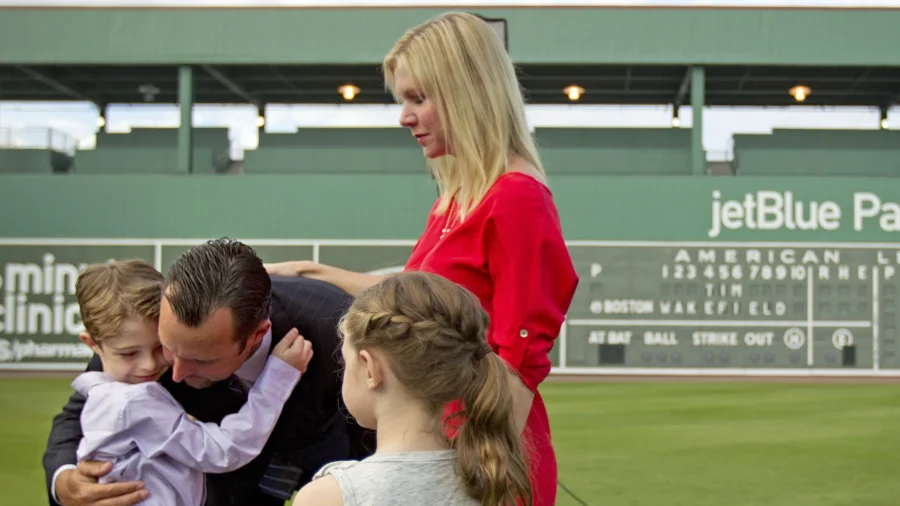 Stacy Wakefield Dies Less Than 5 Months After Her Husband, World Series Champion Tim Wakefield