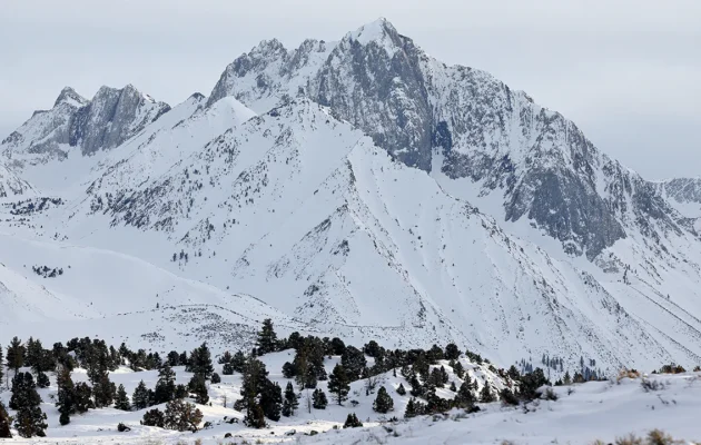 Blizzard Warning, Avalanche Watch as Storm Packing Up to 10 Feet of Snow Moves Into Sierra Nevada