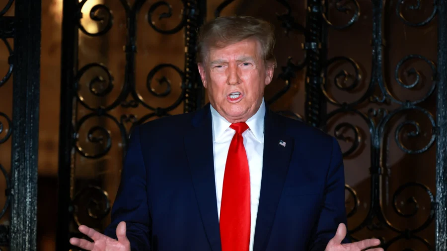 Federal Judge Holds Hearing on Timing of Trump Documents Trial