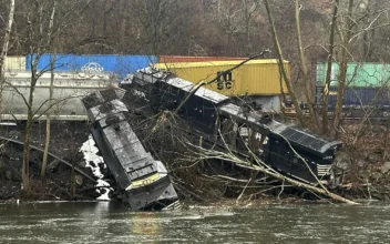 3 Trains Involved in ‘Collision and Derailment’ in Eastern Pennsylvania; No Injuries Reported