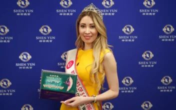 ‘Light’ and ‘Love’: International Beauty Pageant Winner Can’t Wait to See Shen Yun
