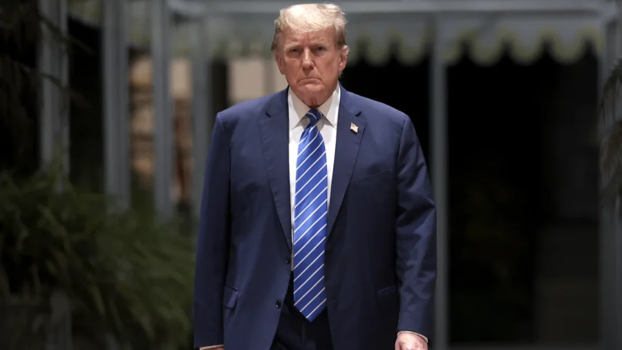 House Democrats 'Putting Up a Hail Mary' in Effort to Remove Trump From Ballot: Legal Analyst