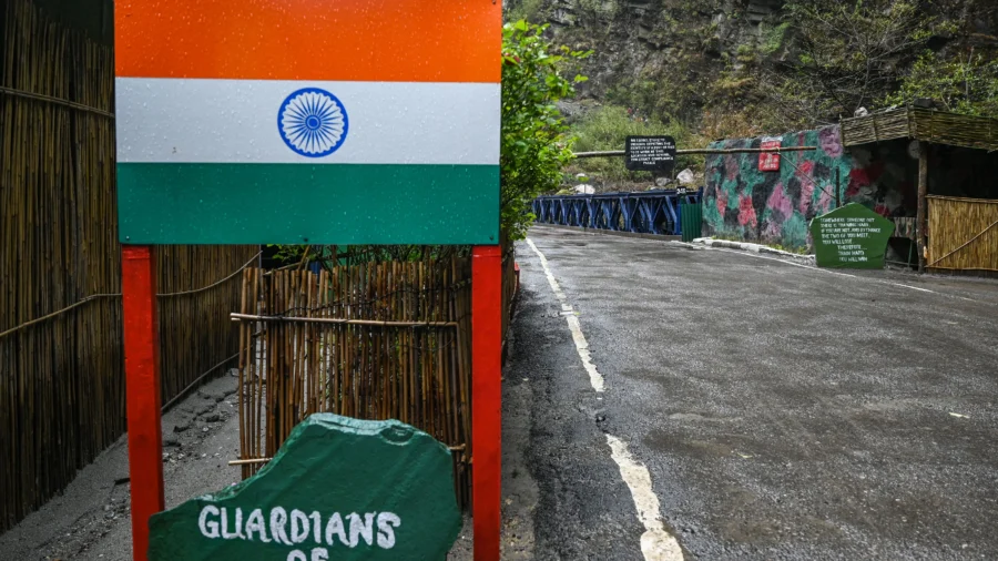 India to Move 10,000 Soldiers to Patrol Border With China: Officials