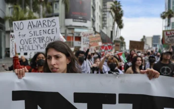 Pro-Palestine Protesters Disrupt Traffic Before Oscars
