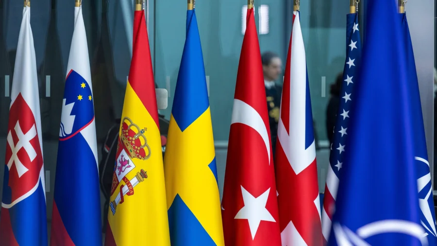 Significance of US–Poland NATO Talks After Putin’s Threat to Use Nuclear Weapons: Analysis
