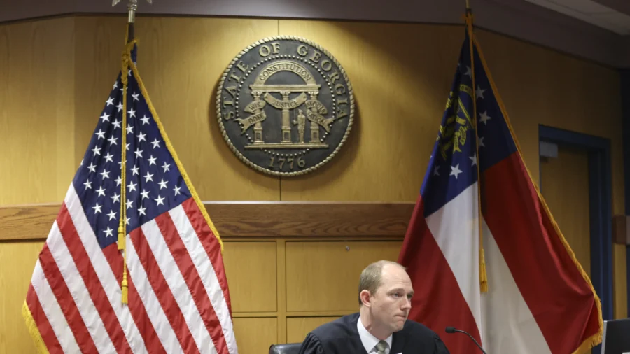 Georgia Judge Dismissing Charges Against Trump Correct, Prosecutors' Rush to Trial Unusual: Legal Expert