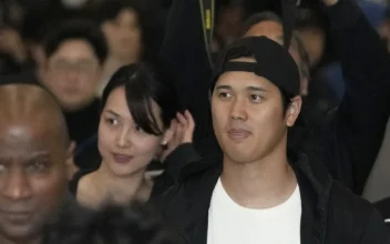 Baseball Superstar Ohtani and His Wife Arrive in South Korea for Dodgers–Padres MLB Opener