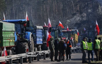 EU–Ukraine Trade Deal Faces Uncertain Future Amid Farmer Protests