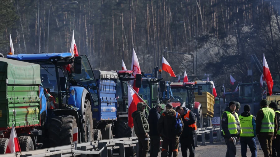 EU–Ukraine Trade Deal Faces Uncertain Future Amid Farmer Protests