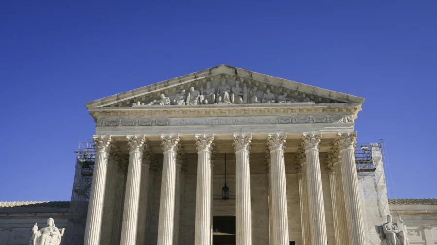FBI Has to Face Lawsuit Over ‘No-Fly List:’ Supreme Court