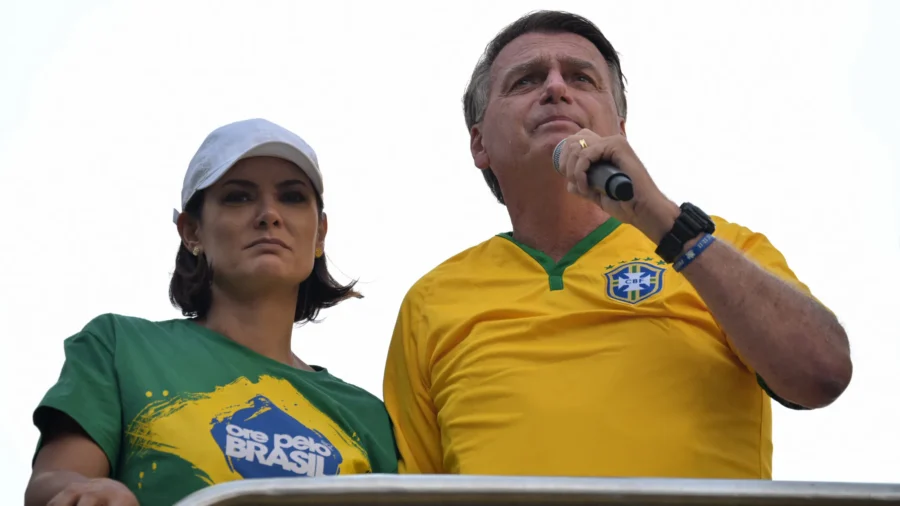Brazilian Police Accuse Bolsonaro of COVID-19 Vaccine Record Fraud