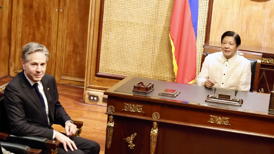 Blinken Boosts US-Philippines Alliance, Gives Warning to China