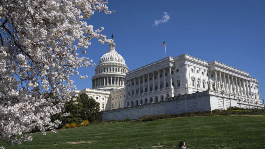 Congress Leaders Unveil $1.2 Trillion Funding Deal 1 Day Before Shutdown Deadline