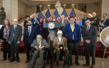 Ghost Army Members Who Deceived Nazis With Battlefield Ruses in WWII Given Congressional Gold Medal