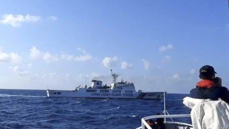 Chinese Coast Guard Ships Attempt to Block Philippine Vessels Carrying Scientists in South China Sea