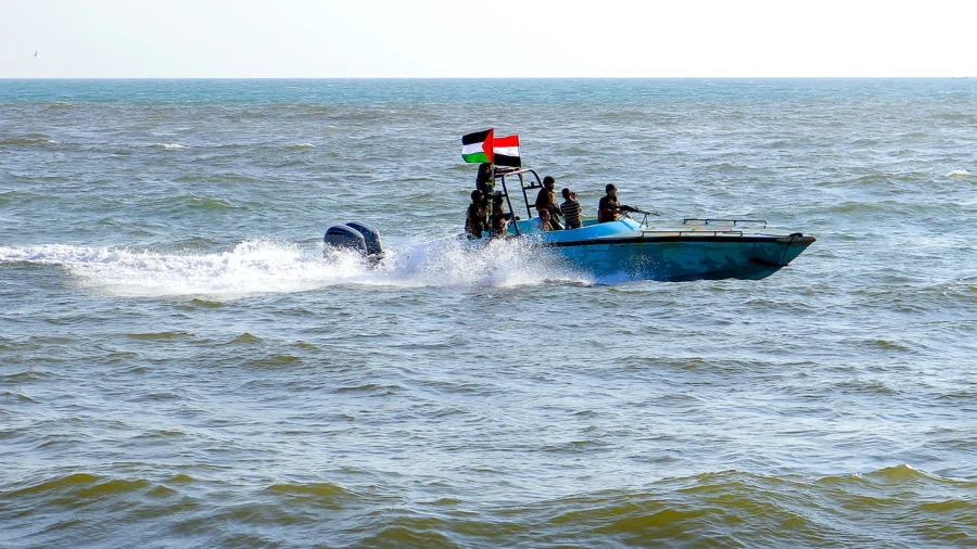 Houthis Hit Chinese Ship With Missile After Agreeing Not to Attack Chinese, Russian Ships