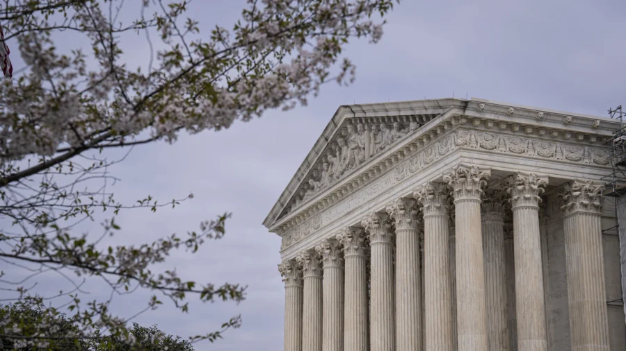 Coalition of 56 Activist Groups Backs Democrat Bill to Impose Supreme Court Term Limits