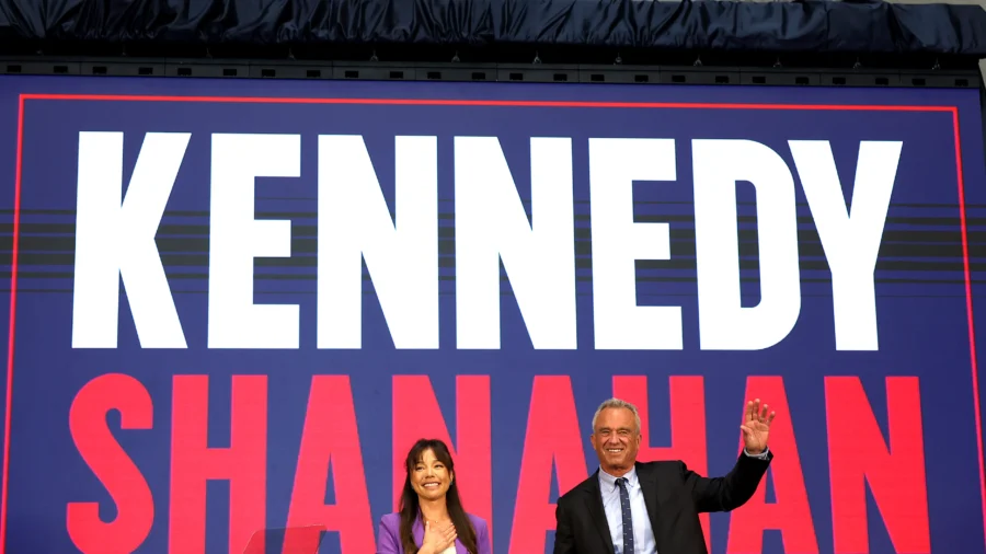 RFK Jr. Seeking to Eliminate 'Weird Democratic Party' From US Politics: Campaign Analyst